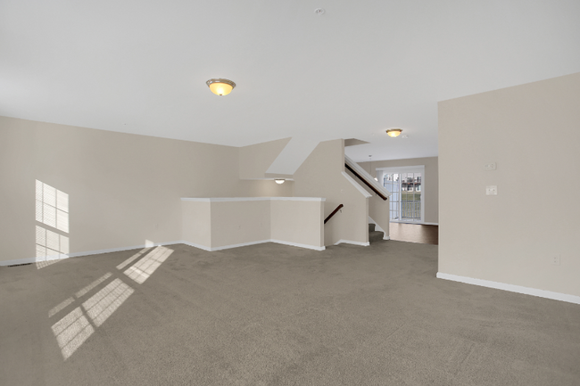 Building Photo - 5175 Winthrop Ave