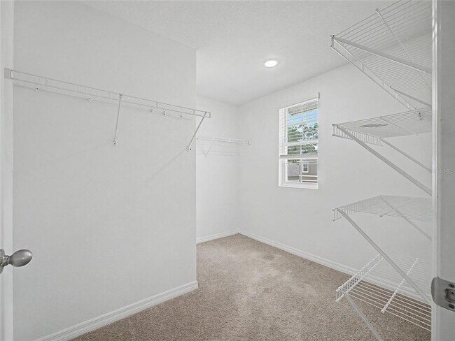 Building Photo - 6484 SE 4th Ln