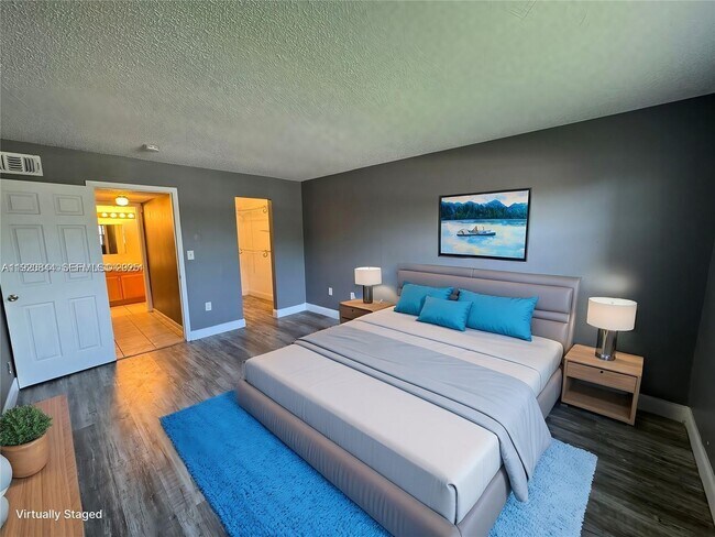 Building Photo - 3710 NW 21st St