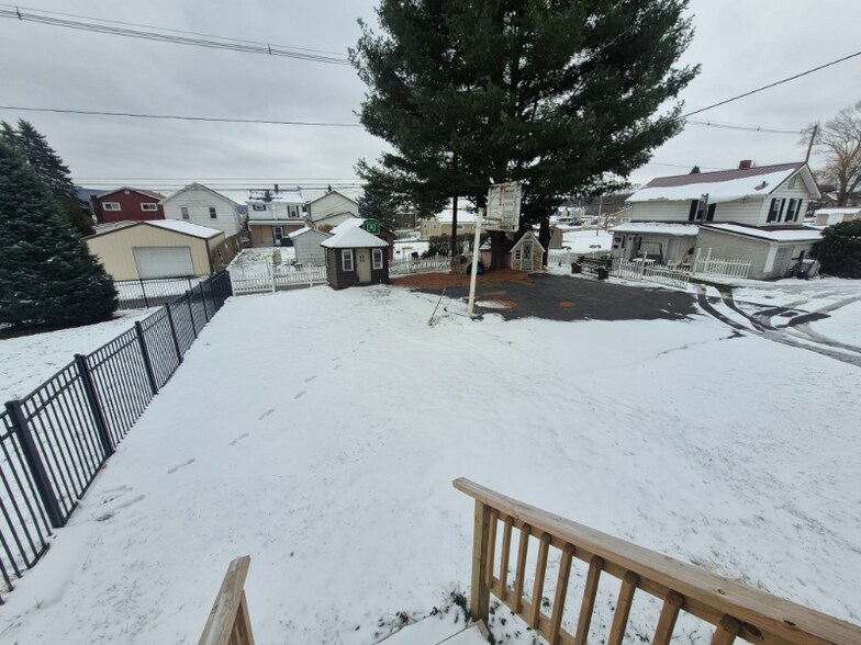 Building Photo - 2723 S 10th Ave