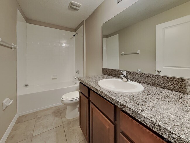 Building Photo - 7030 Wiseman Run Dr