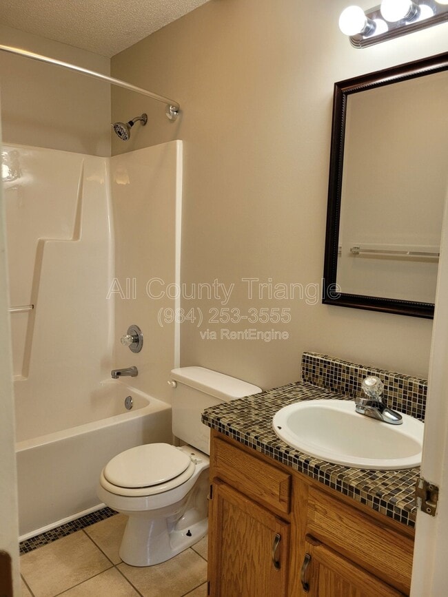 Building Photo - 111 Sunset Dr