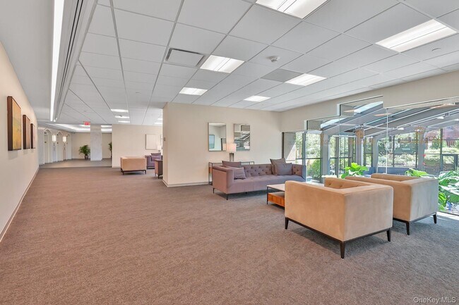 Building Photo - 4 Martine Ave