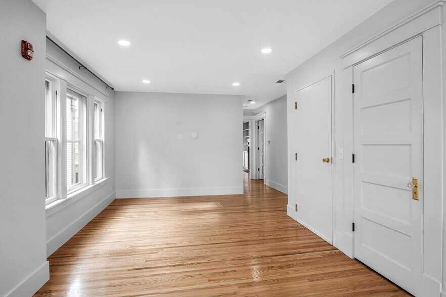 Building Photo - 349 Elmwood Ave