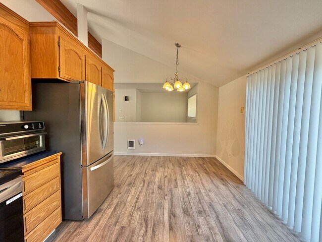 Building Photo - 13327 NW Coho Run