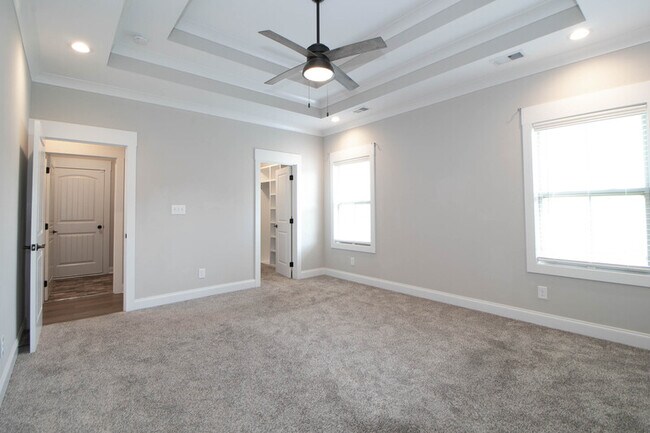 Building Photo - 1441 Hereford Blvd
