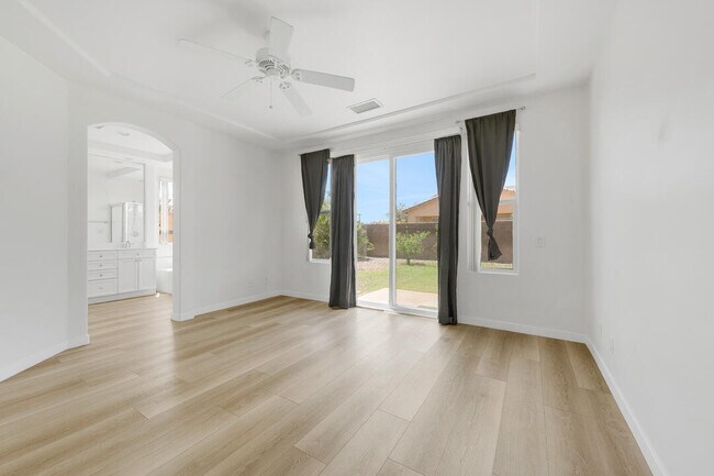 Building Photo - 81441 Avenida Gonzales