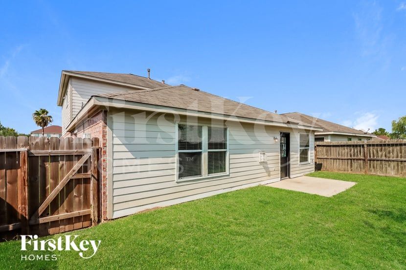 Building Photo - 602 Regal Hollow Ln