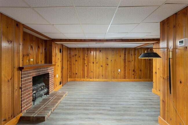 Building Photo - 1220 Hammond Ave