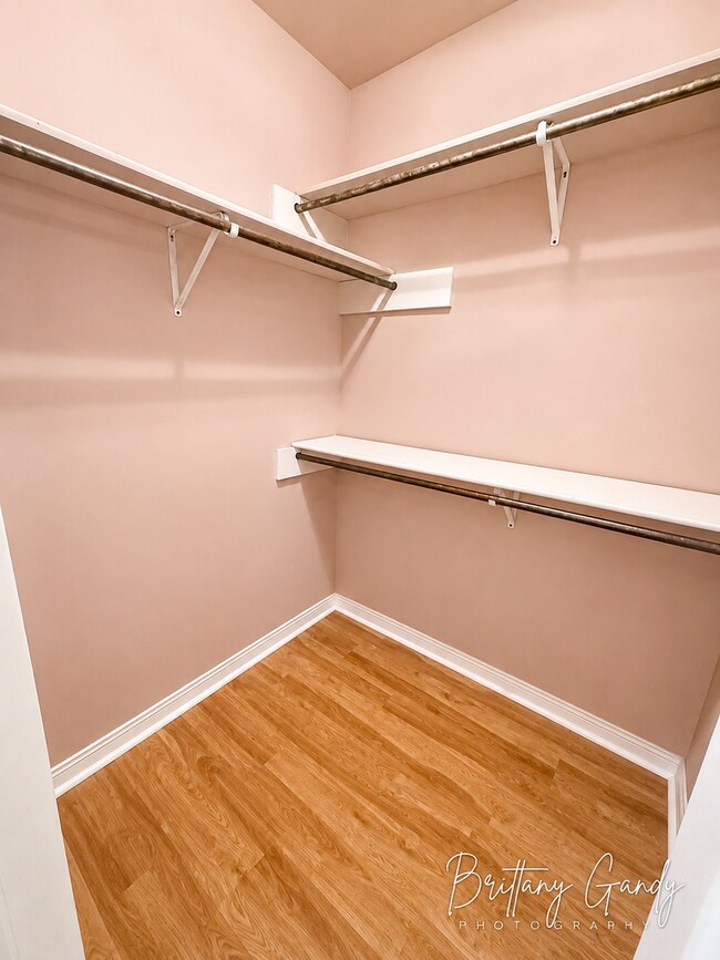 Building Photo - 6037 Braeburn Ct
