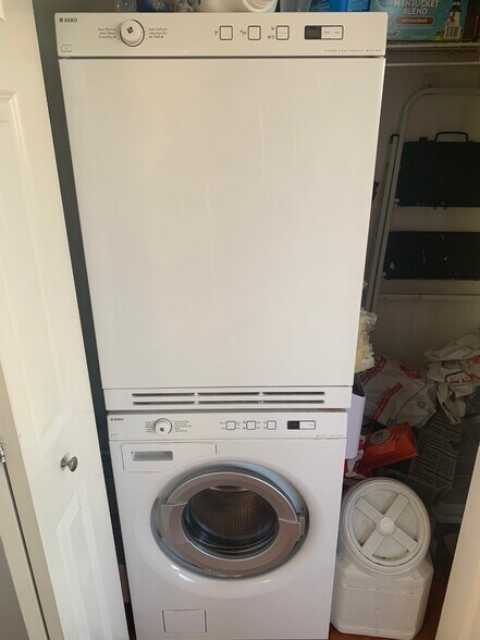 Building Photo - 169 Monsignor Obrien Hwy