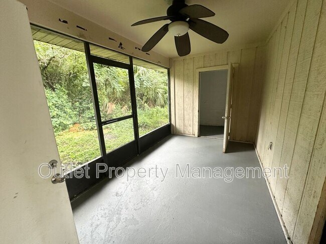 Building Photo - 1710 Ridgewood Ln