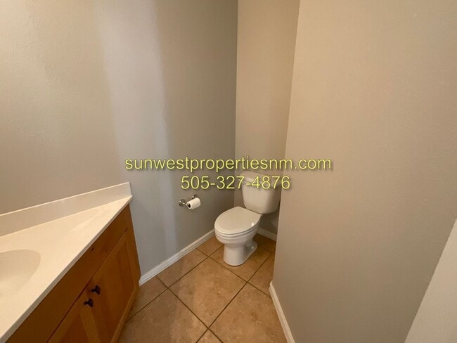 Building Photo - 3 Bedroom, 3 Bath, 2 Car Garage with Fenced Backyard Townhouse