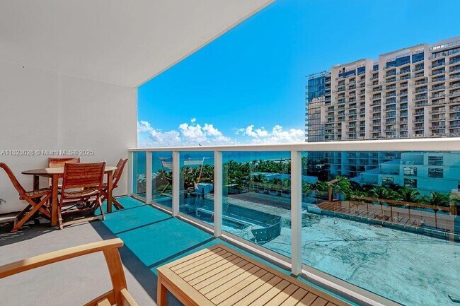 Building Photo - 2301 Collins Ave