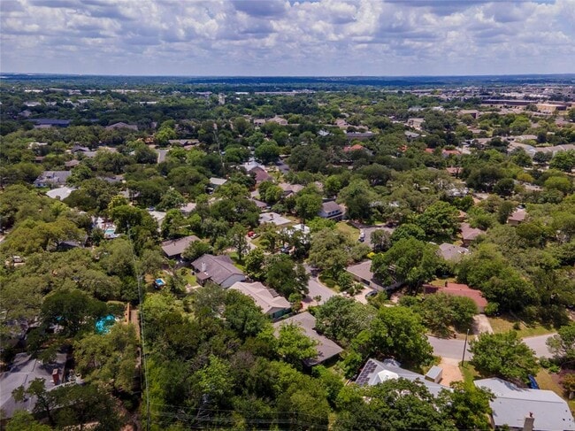 Building Photo - 3403 Winfield Dr