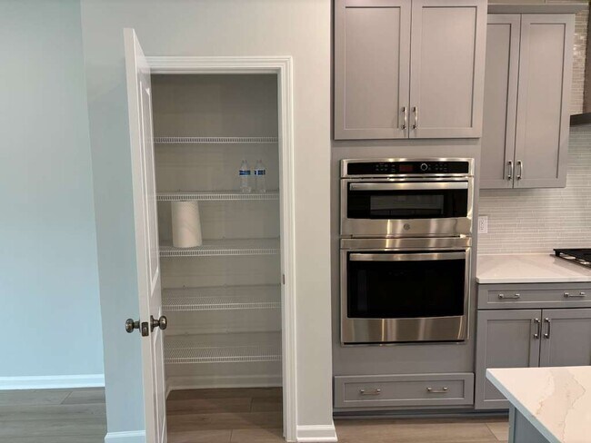 Building Photo - 2709 Hunter Woods Dr