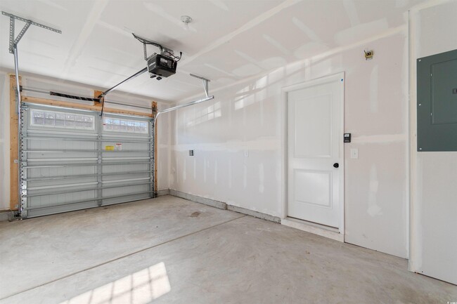 Building Photo - 162 Villa Grande St