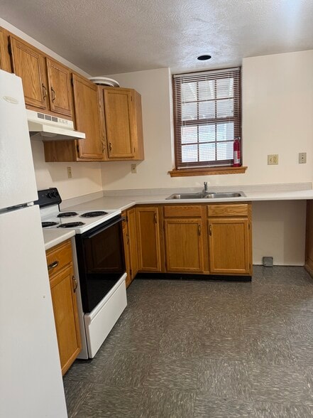 Building Photo - 26B Rochester St