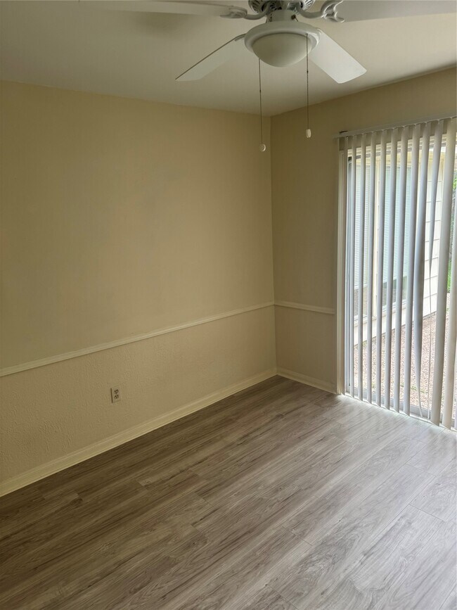 Building Photo - 20111 Yorkway Dr