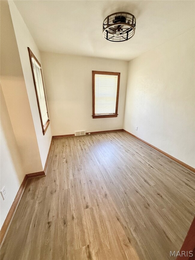 Building Photo - 1308 Caseyville Ave