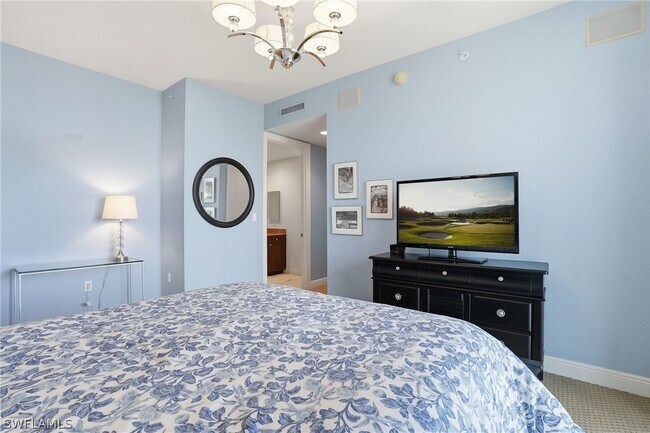 Building Photo - 5051 Pelican Colony Blvd