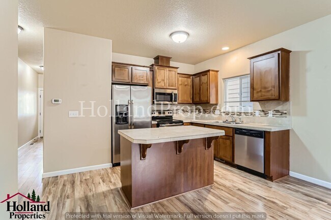 Building Photo - ***Large price drop plus Incentive on firs...