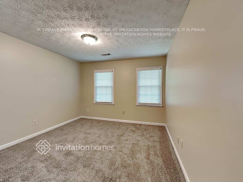 Building Photo - 4524 Queen Anne Ct SE