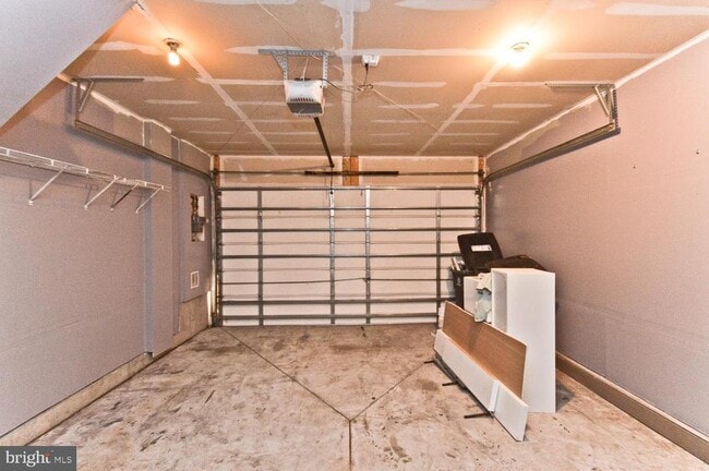 Building Photo - 8315 Gibbs Way