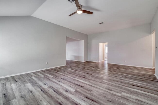 Building Photo - 1204 Delia Chappa Ln
