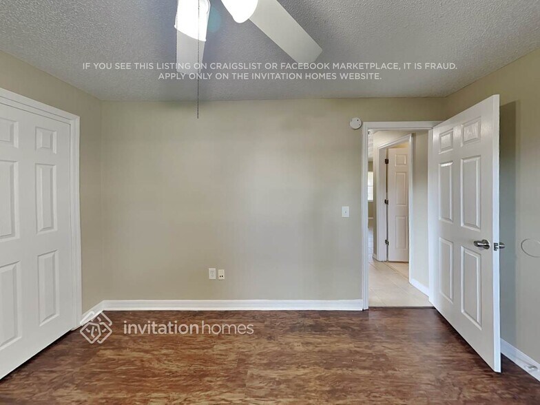 Building Photo - 348 48th St W
