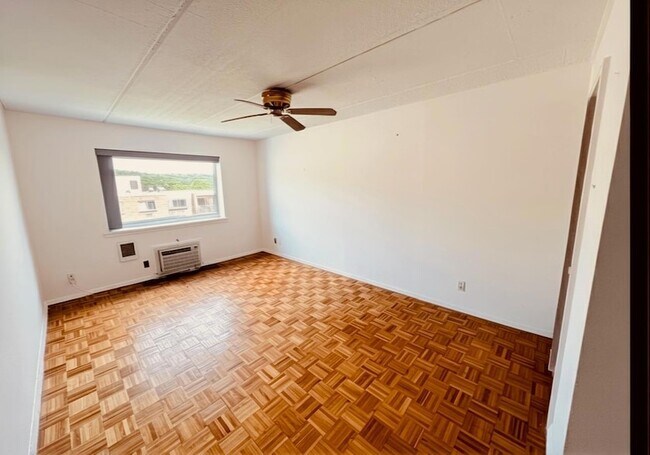 Building Photo - 416 Benedict Ave