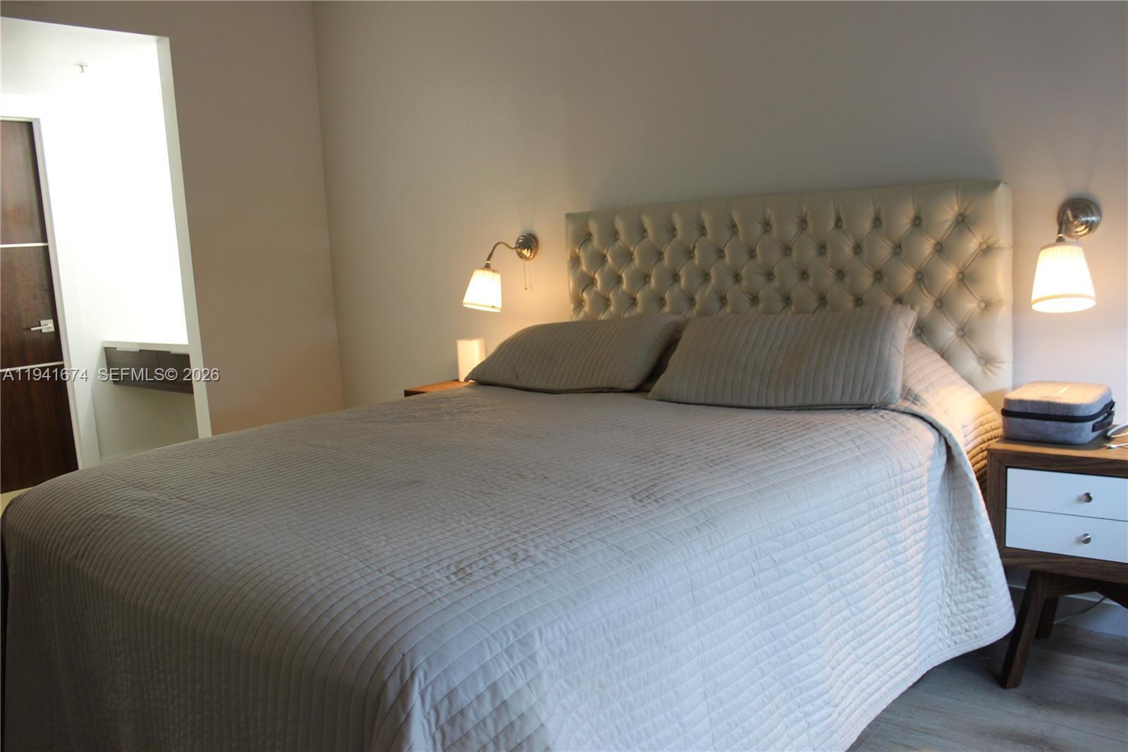 Building Photo - 650 West Ave