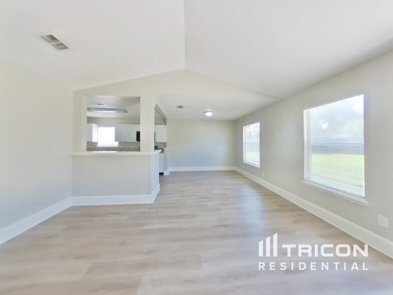 Building Photo - 7544 Teaticket Ct