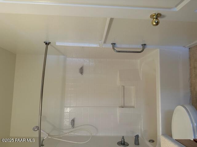 Building Photo - 6101 N Reata Dr