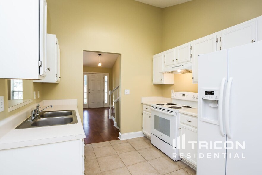 Building Photo - 2084 Cherokee Ridge Trail NW