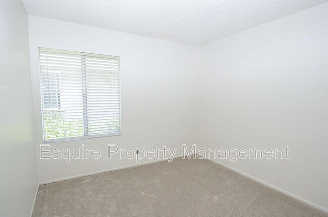 Building Photo - 3731 Ketch Ave