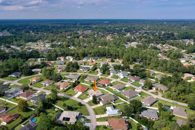 Building Photo - 12 Wheeler Ln