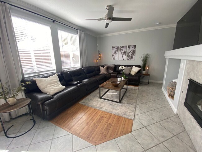 Building Photo - 4 Bedroom Home in Summerlin with Pool