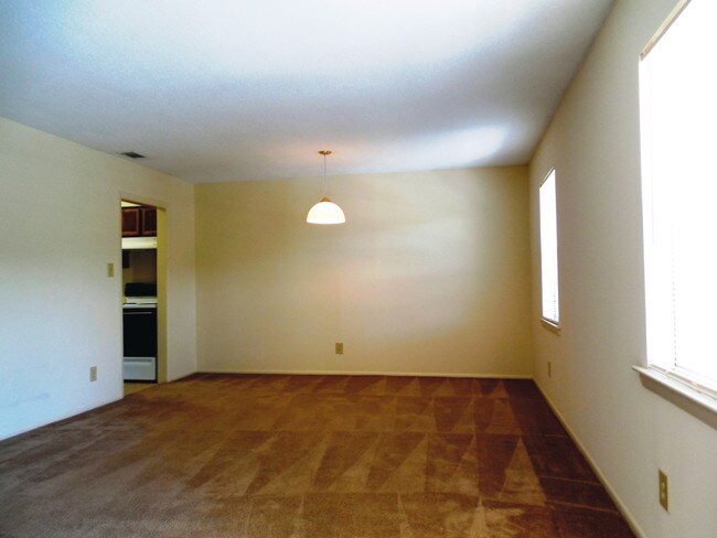 crown villas apartments savannah ga apartment finder