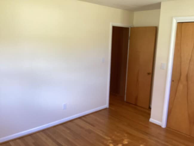 Building Photo - Roomy Rancher in Blue Ridge Summit