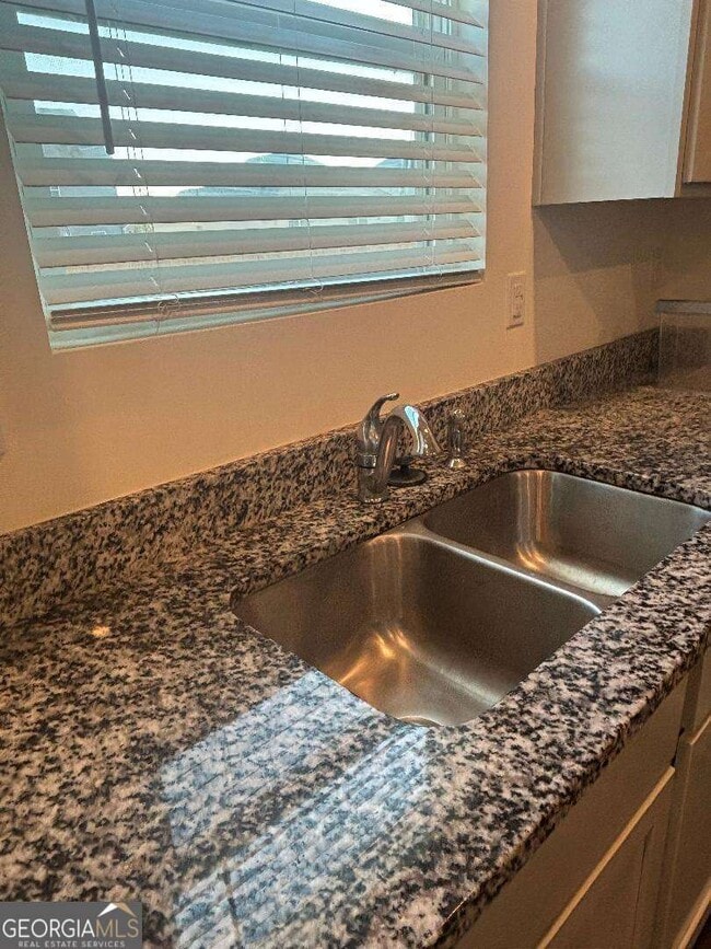 Building Photo - 109 Farmers Wy