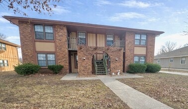 Building Photo - 105 SW 20th St