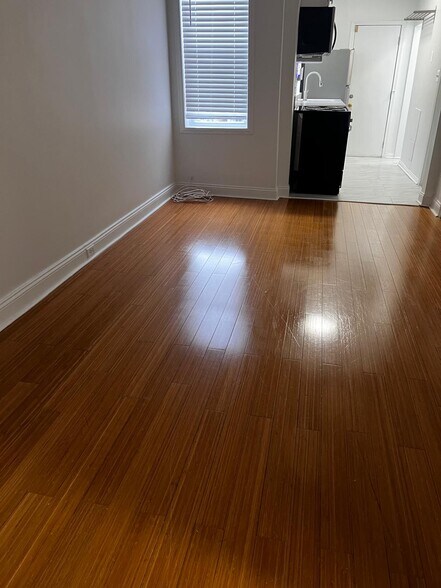 Bamboo Flooring throughout - 2448 Lakeview Ave