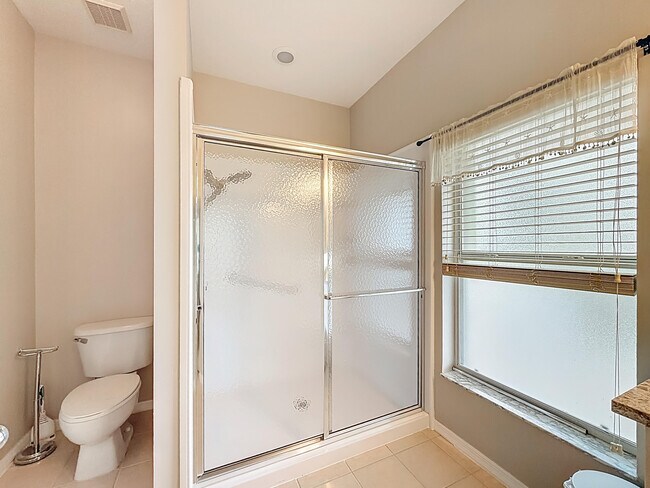 Building Photo - 1143 Canoe Point