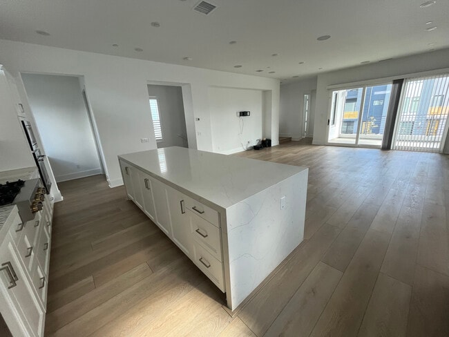 Building Photo - 16285 Veterans Way