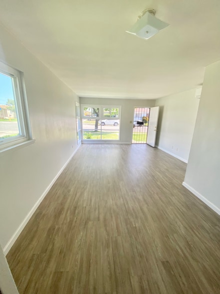 Building Photo - 346 Beech Ave