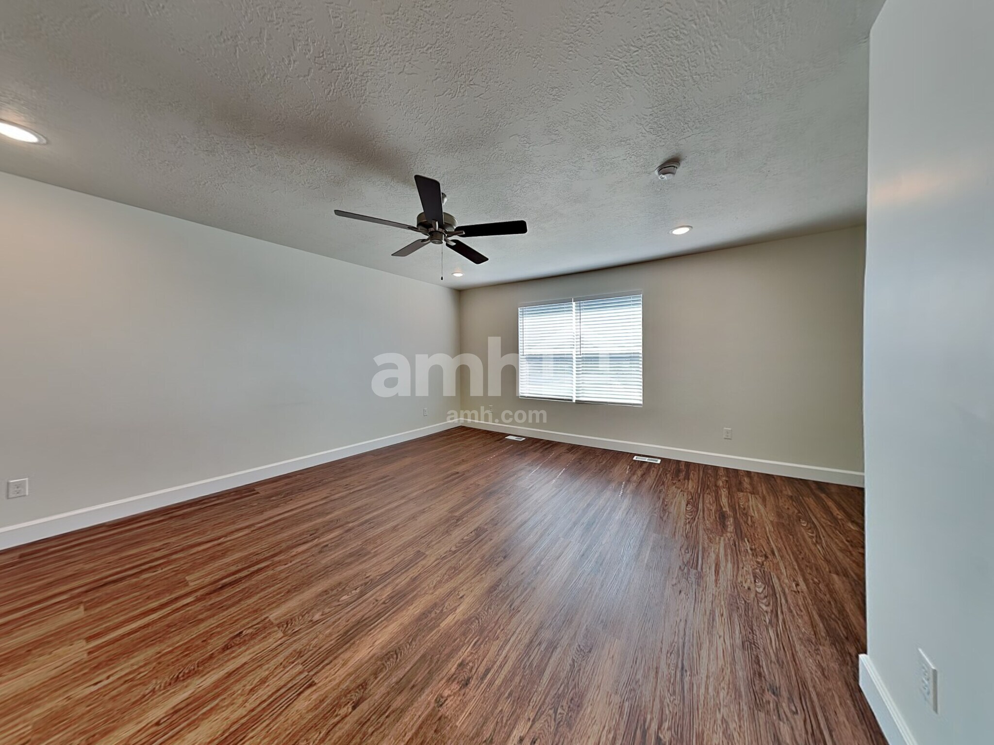 Building Photo - 1369 White St