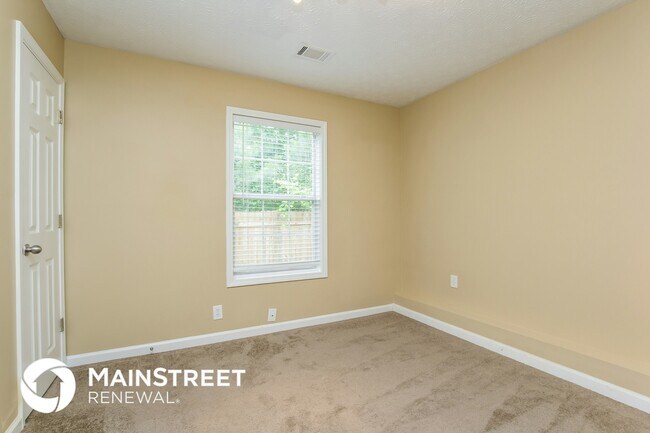 Building Photo - 5559 Princeton Oaks Ln