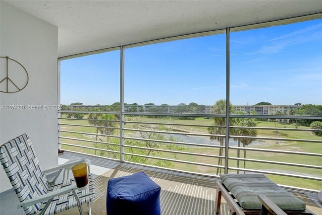 Building Photo - 805 Cypress Blvd