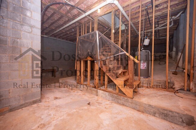 Building Photo - 3624 Heathrow Dr